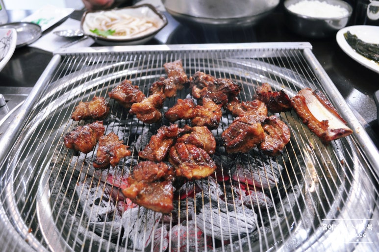 뚱이네전통마포갈비 이미지