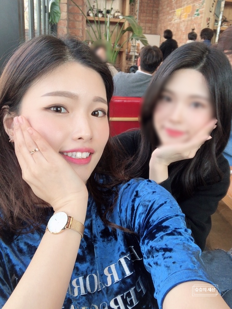 커피 팩토리 봄 이미지
