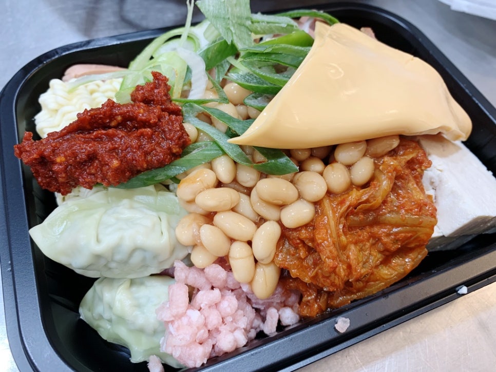 얌얌찌개 이미지