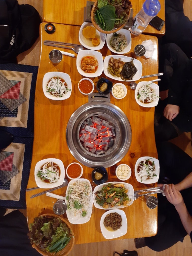 마당숯불돼지 이미지