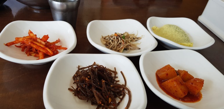 할매보리밥 이미지