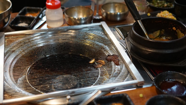 한우갈비의 습격 이미지