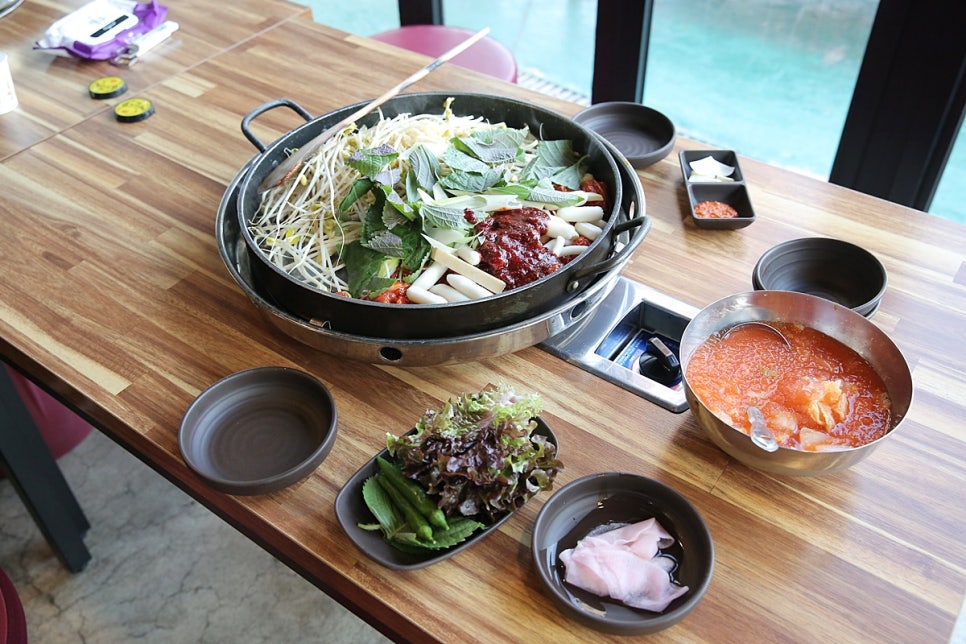 두총각닭갈비 이미지