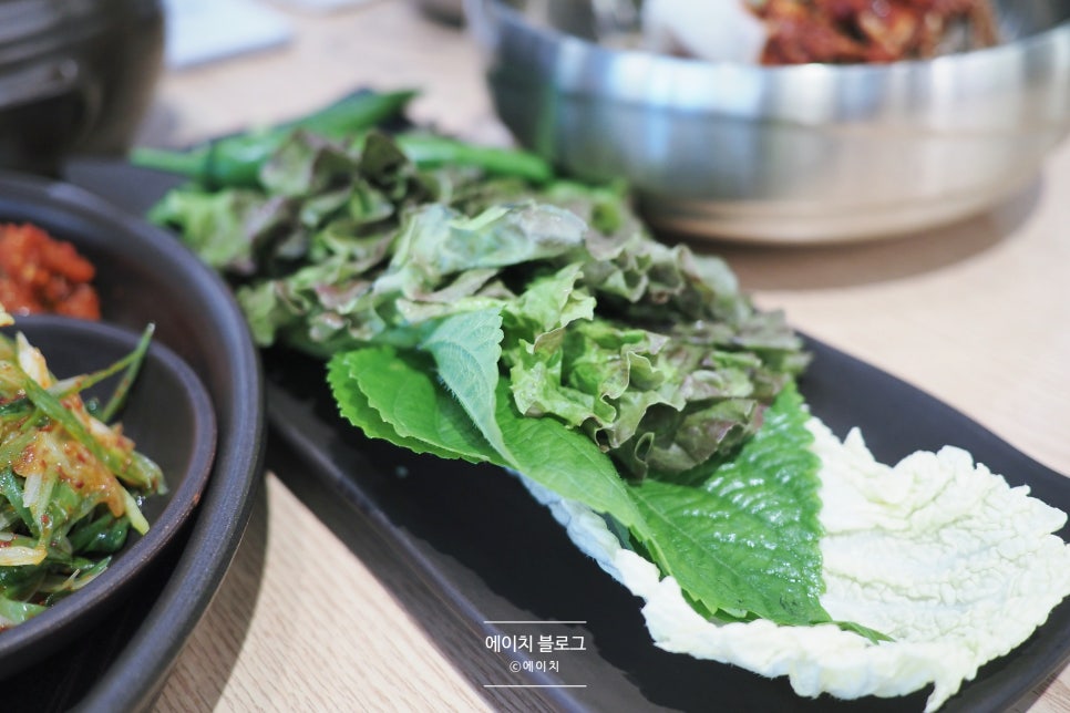 꽃 피우는 기와보쌈 이미지