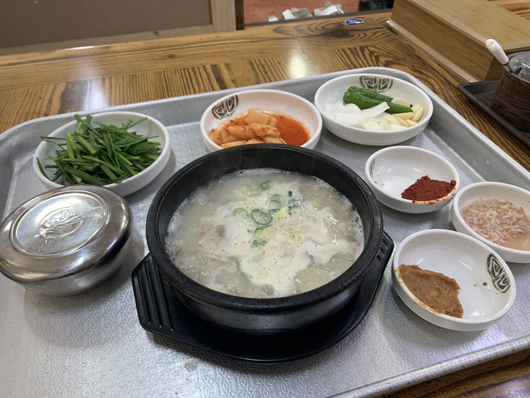 연일돼지국밥 이미지