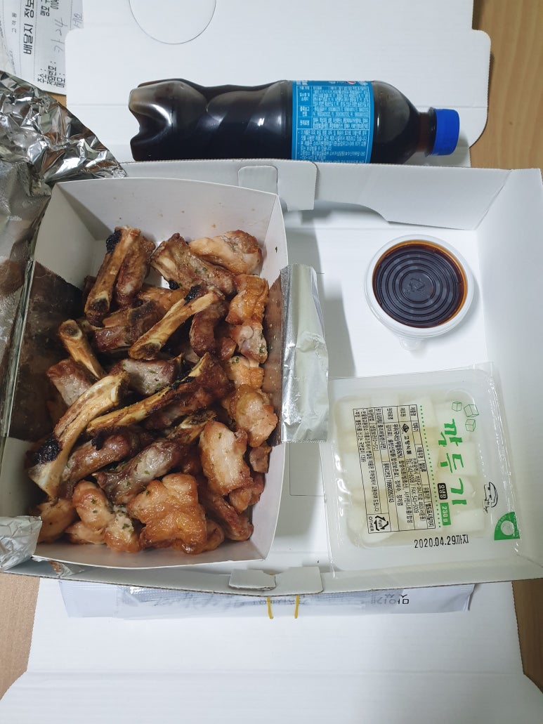쪽갈비에 미치닭 이미지