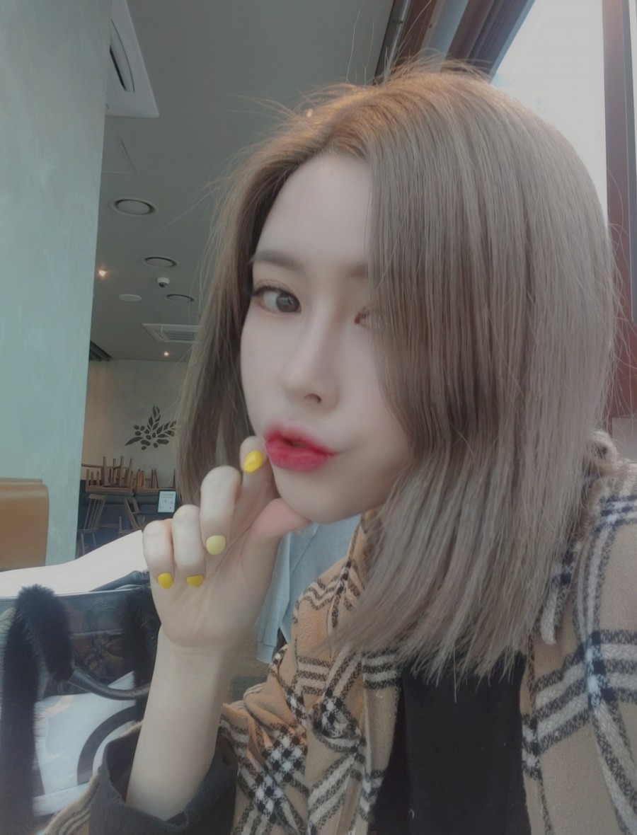 유블리속눈썹 이미지