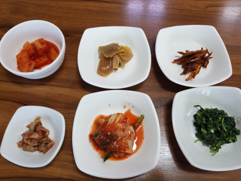 항구 전주 해장국 이미지