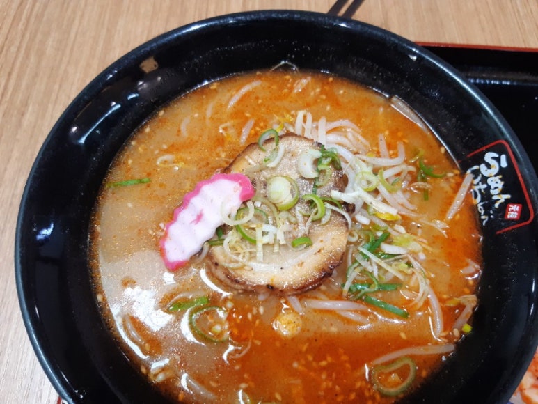 얏타미라멘 이미지