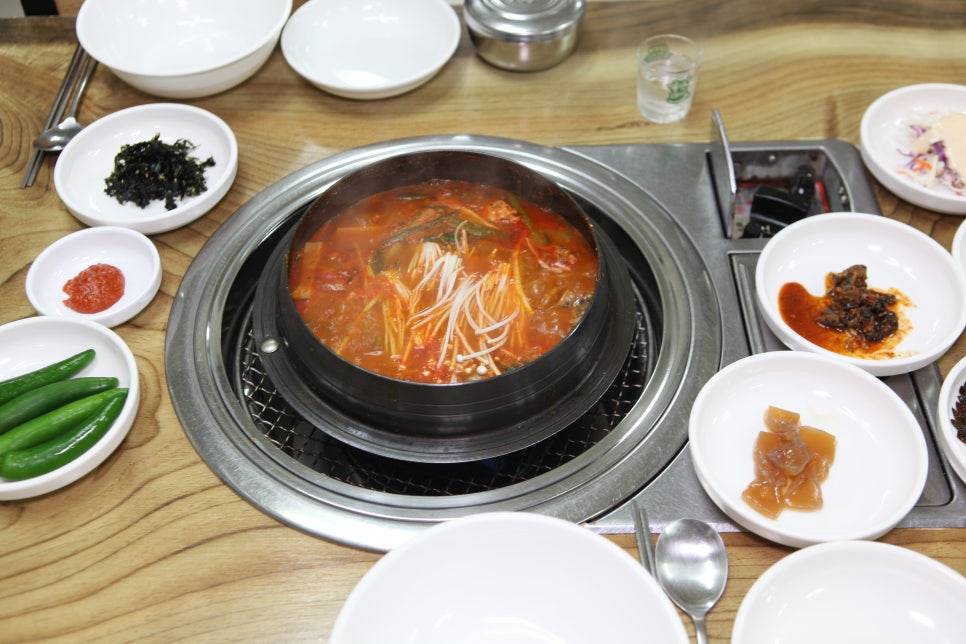 강변민물매운탕 이미지