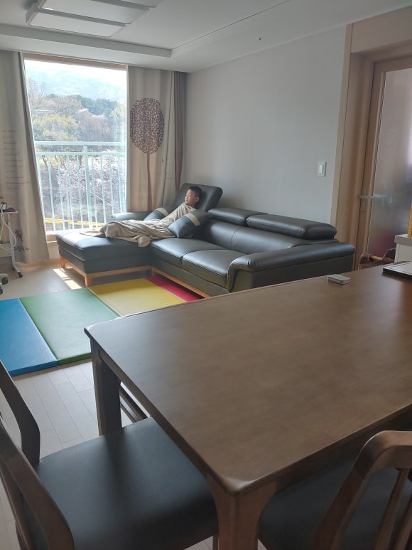 예일쇼파 이미지