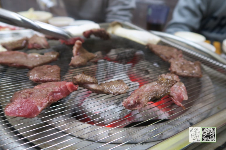 한우돈가정육점식당 이미지