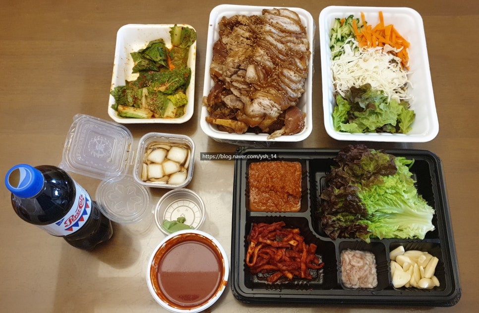깐족쟁이왕족발 이미지