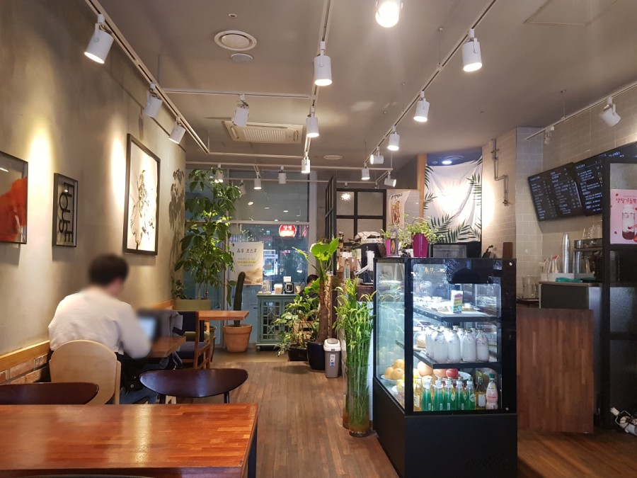 카페65도씨 이미지