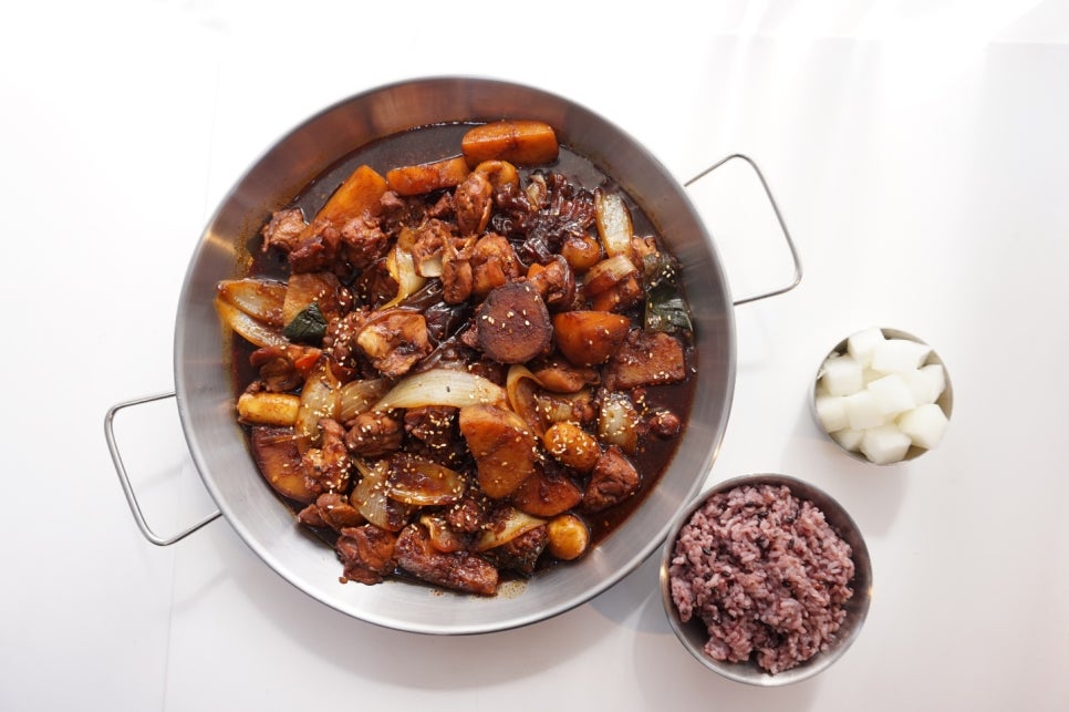 아맛나찜닭 이미지