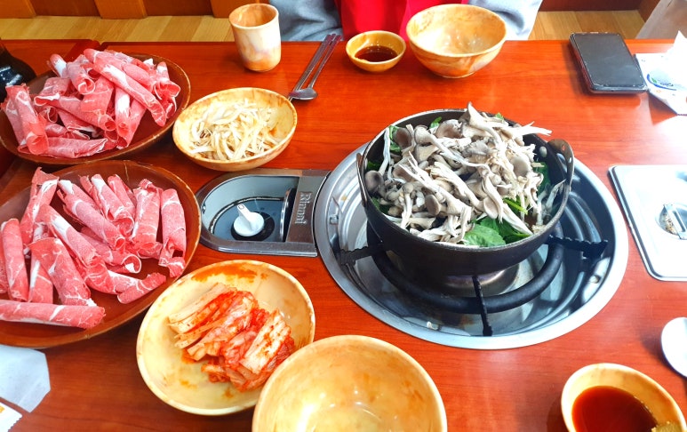 정든샤브칼국수 이미지