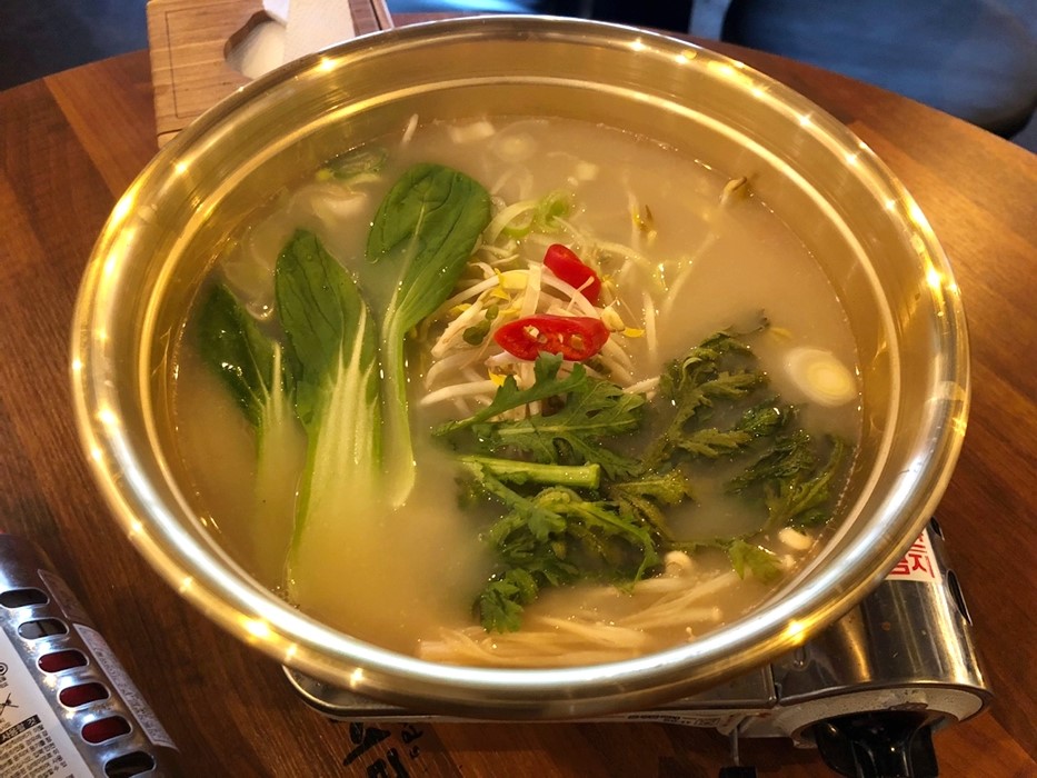 임창정의모서리족발 이미지
