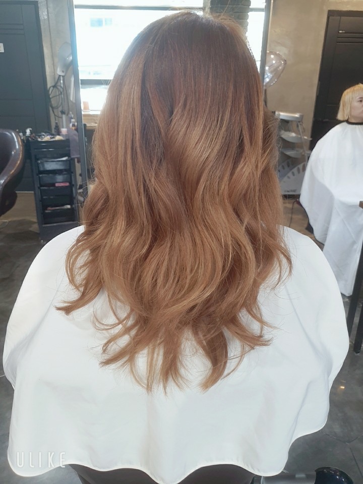 머리 잘 헤어 이미지