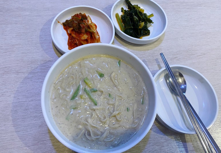 구례우리밀칼국수 이미지