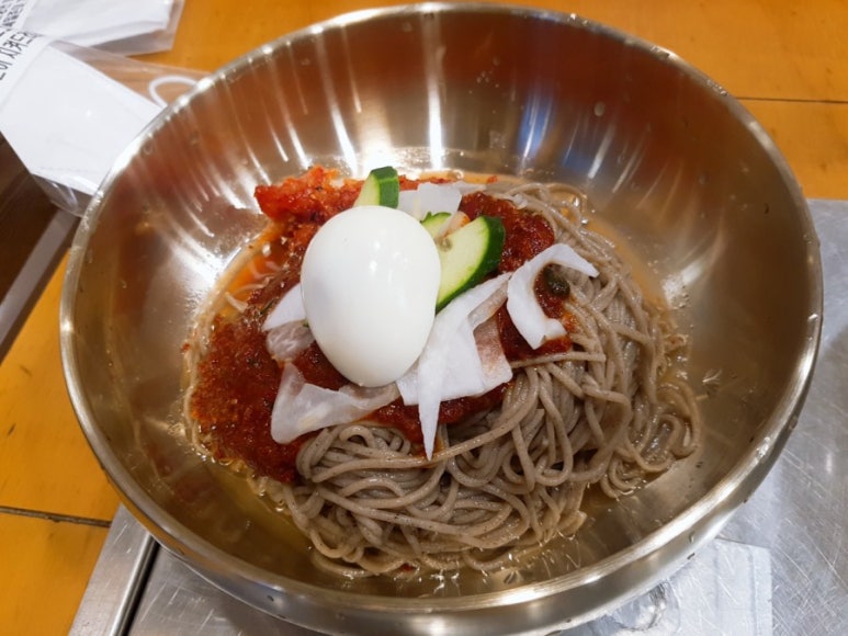 뱅뱅막국수 이미지