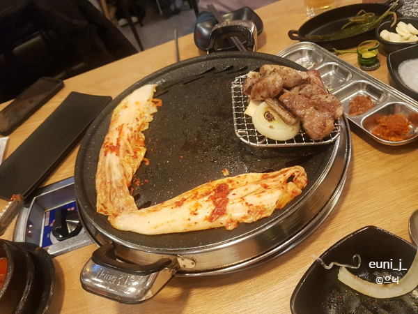 돼지랑낙지랑 이미지