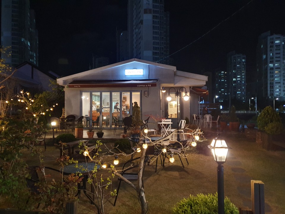 주니카페 이미지
