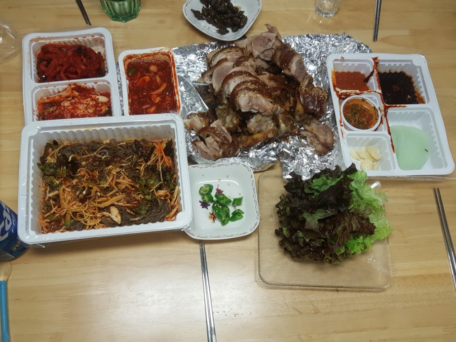 강씨가문의족발 이미지