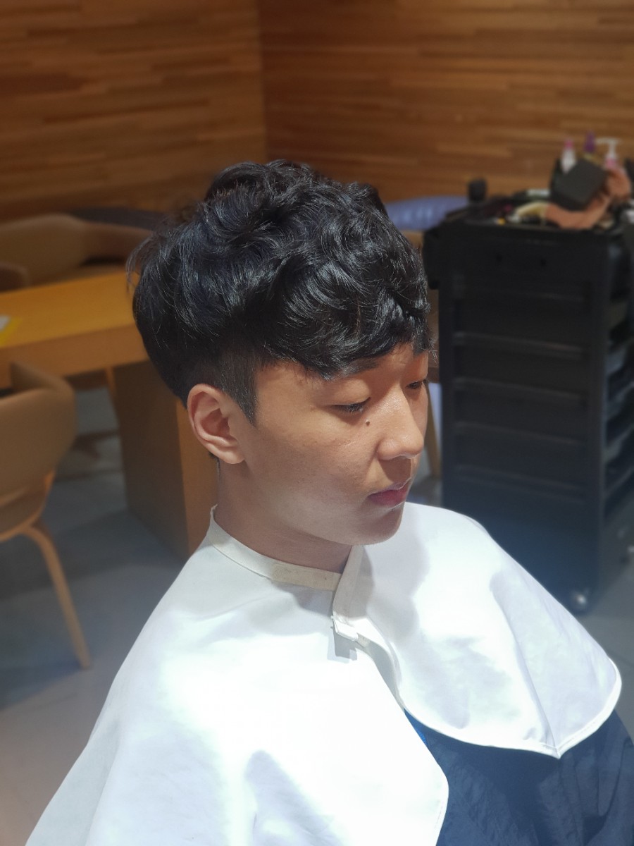 수빈헤어라인 이미지