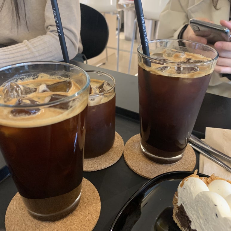 카페포쉬 이미지