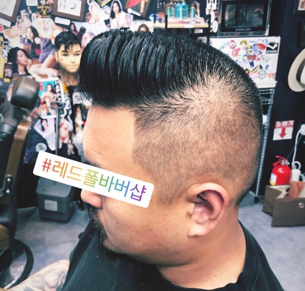 레드폴바버샵 이미지