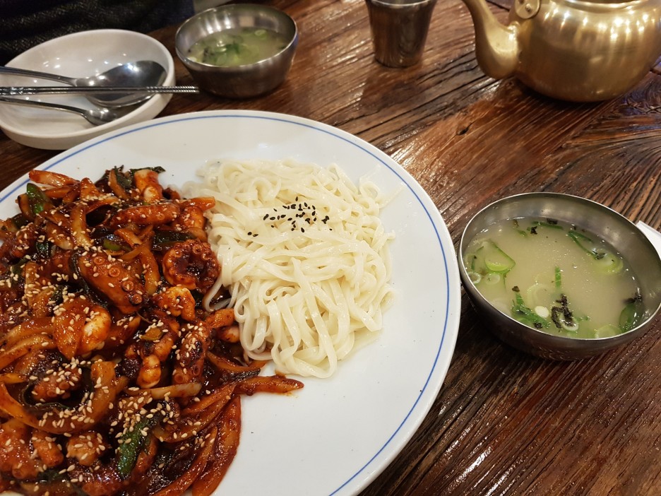 밥하기싫은날후루룩손칼국수 이미지