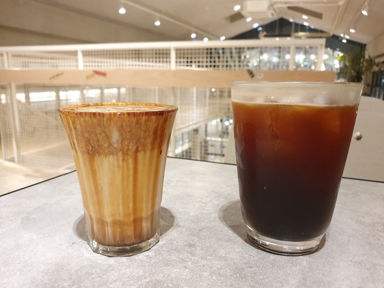 커피여행아메리카노 이미지