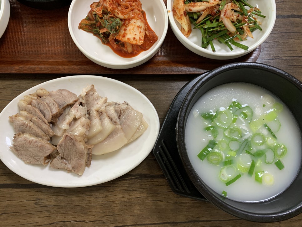 장터돼지국밥 이미지