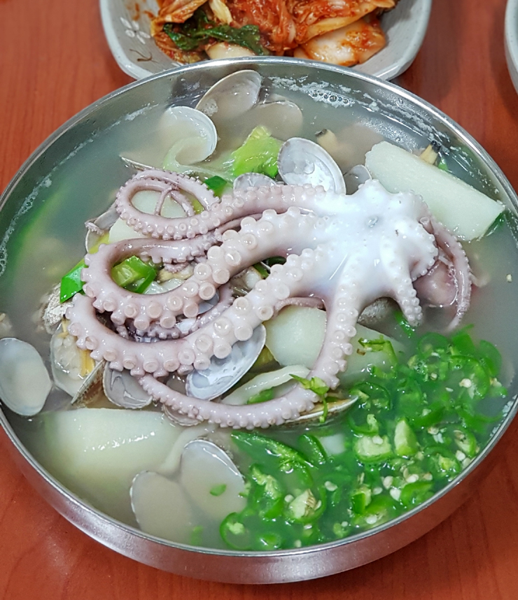 영암팥칼국수 이미지