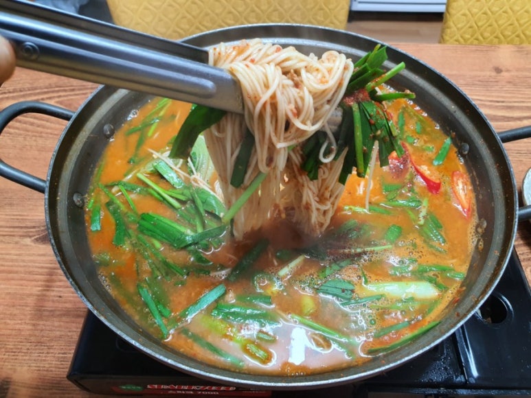 민물매운탕 이미지