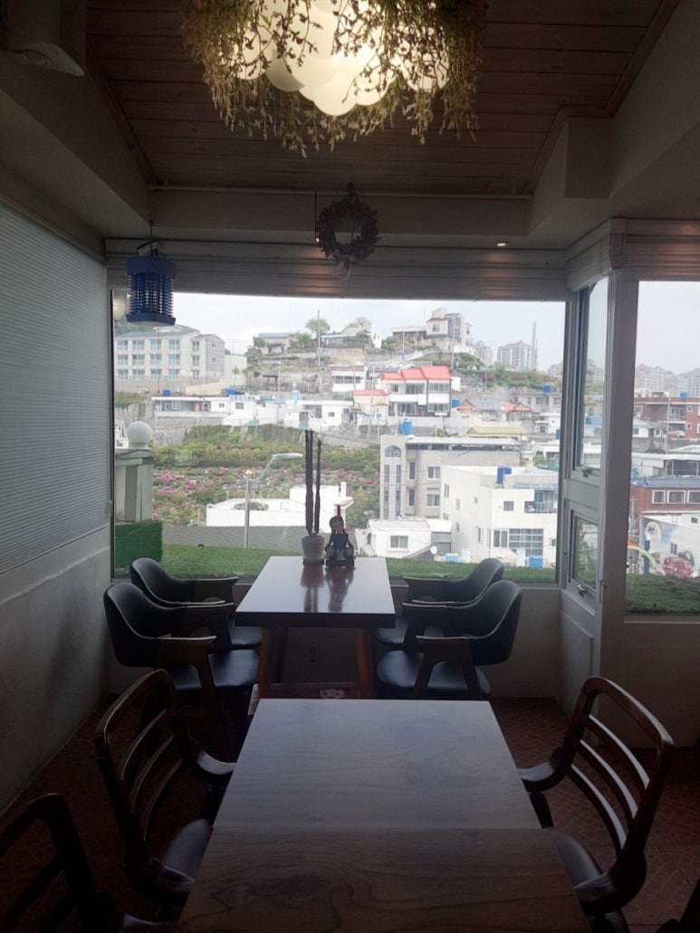 cafe동피랑에서 이미지