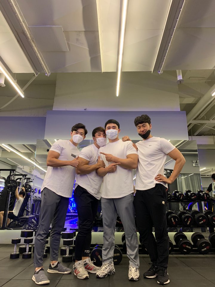 간지휘트니스 이미지