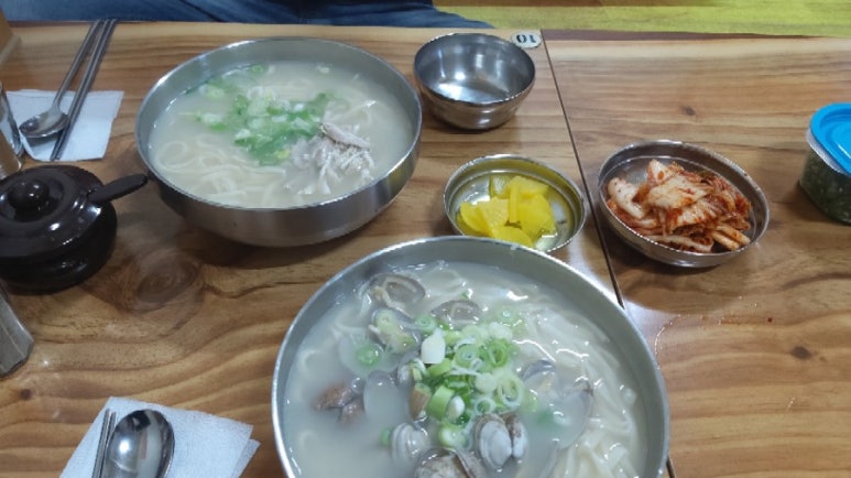 부자닭한마리칼국수 이미지