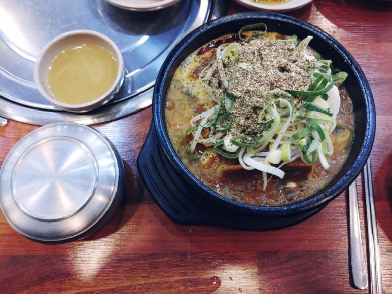 24시 역전해장국 이미지