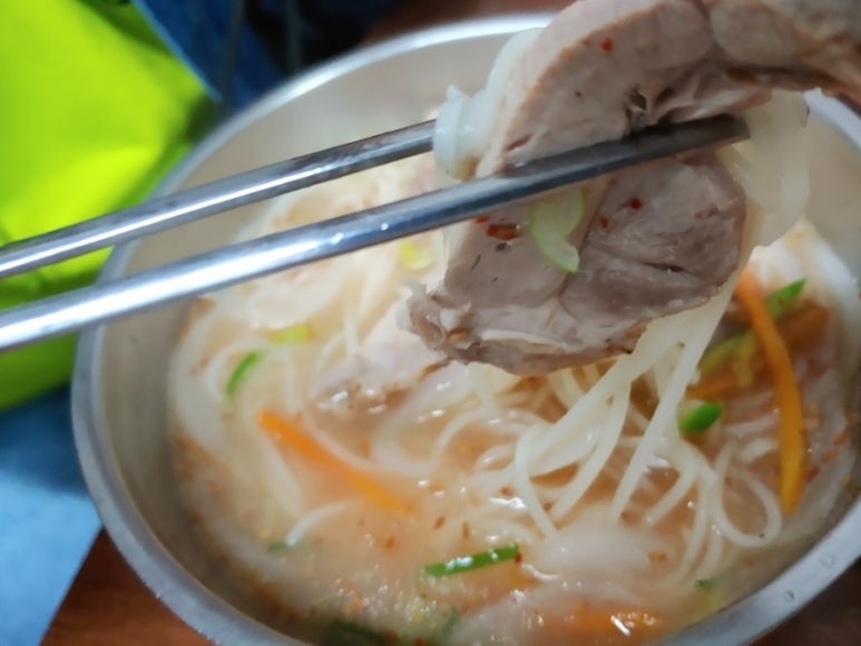 동문시장고기국수금복식당 이미지