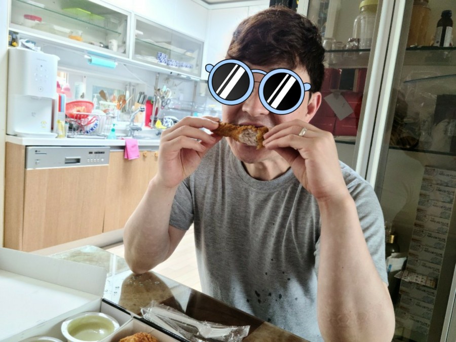 청년피자석관점 이미지