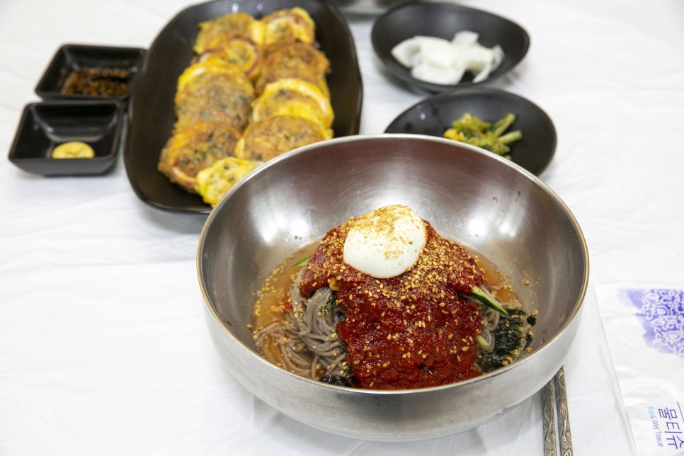 솔밭막국수 이미지