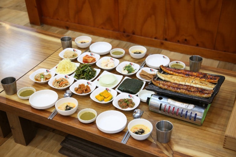 소금빛풍천장어구이 이미지