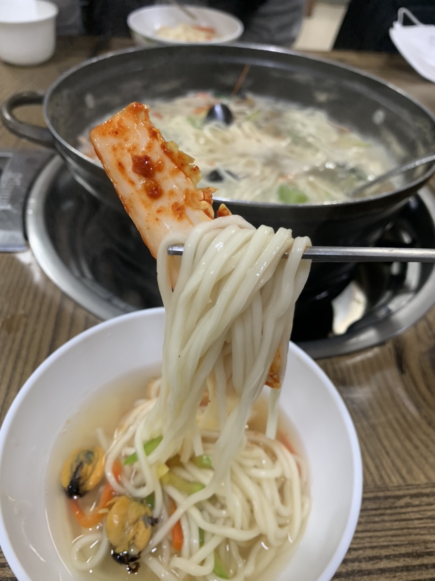 즉석해물손칼국수 이미지
