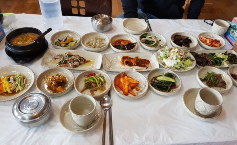 고기랑산채랑 이미지