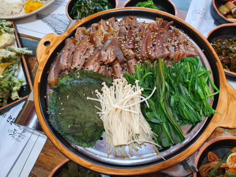한옥마을녹색흑염소 이미지