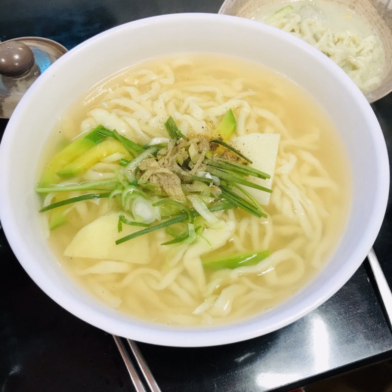 어머니 칼국수 이미지