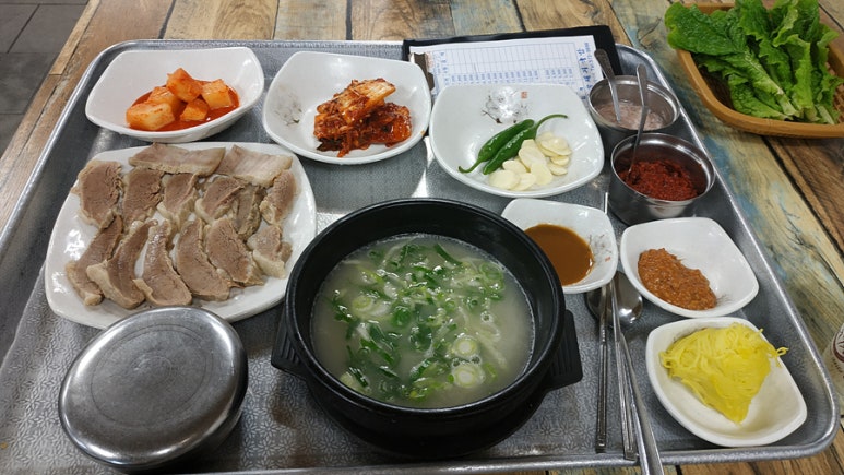 시골집 돼지국밥 이미지