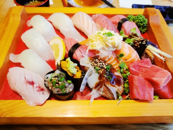 용하초밥참치 이미지