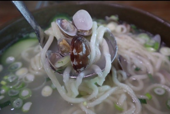 궁림바지락칼국수경주 이미지